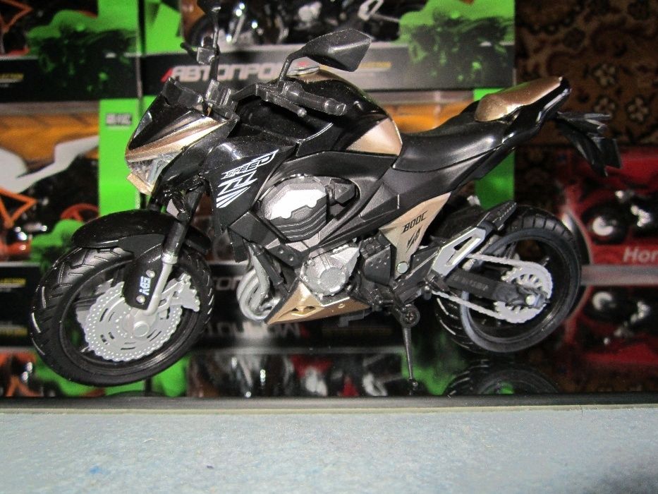 модель мотоцикла 1:12