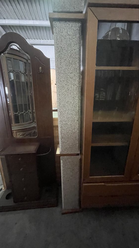 Conjunto de moveis em pedra