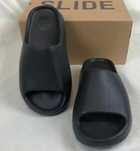 NoweKlapkiAdidas YeezyBlack 37