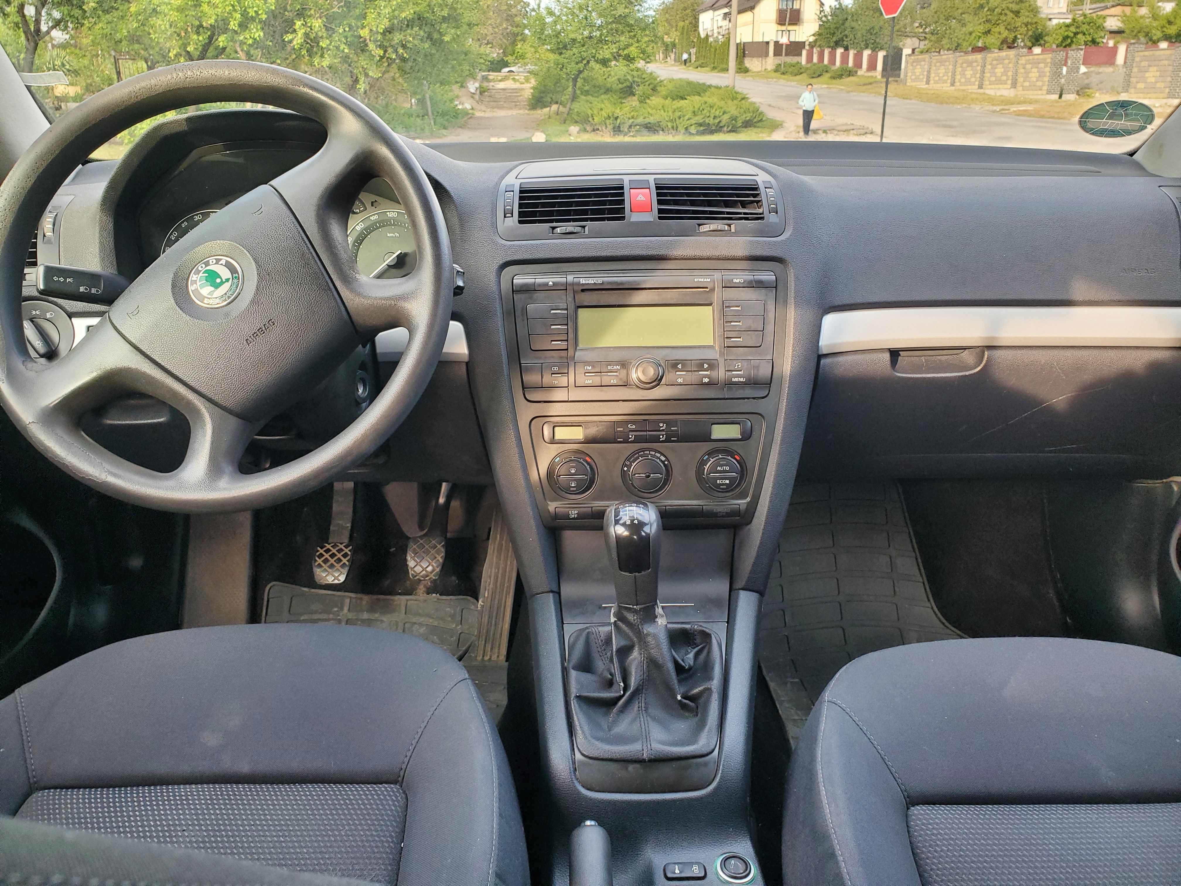 Шкода А5 1.6 MPI 2005 рік