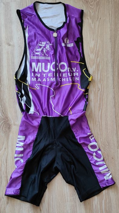Strój startowy do triathlonu