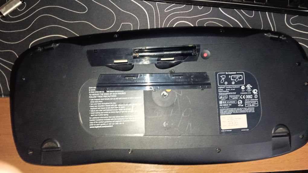 клавиатура "Logitech cordless keyboard"