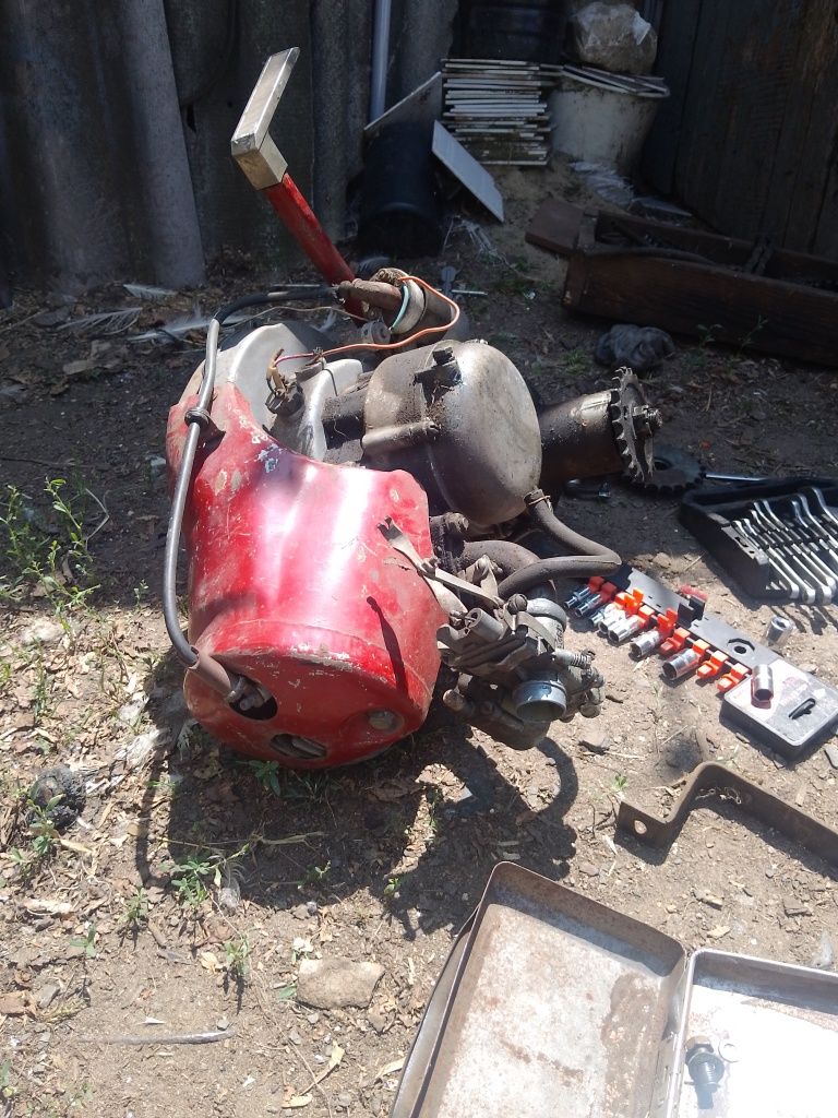 Продам мотор для ВП150 Вятка