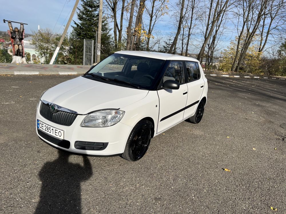 Skoda fabia 2 хетчбек