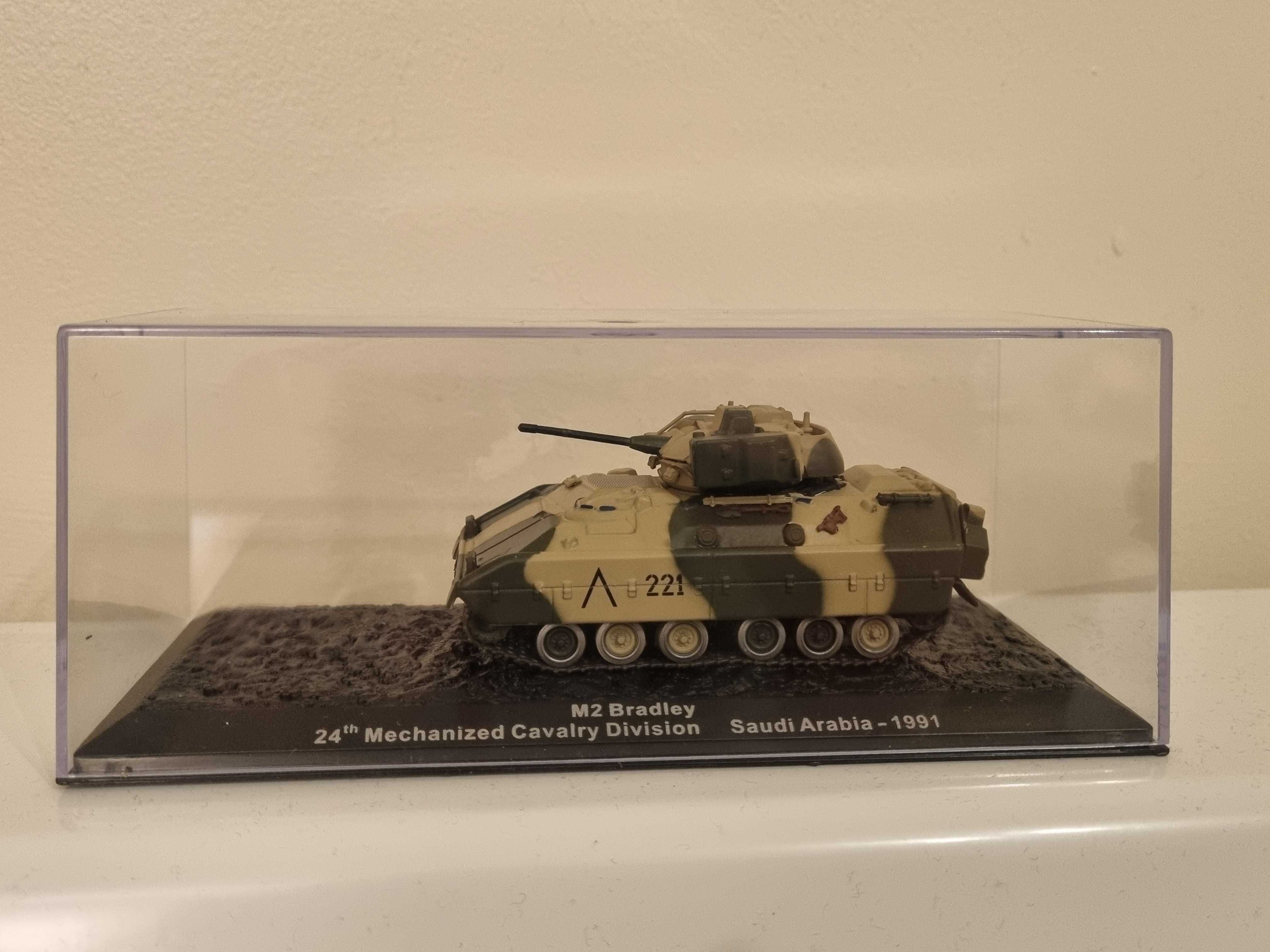 Модель танка M2 Bradley 24th Mechanized Cavalry Div S Arabia-1991 1:72