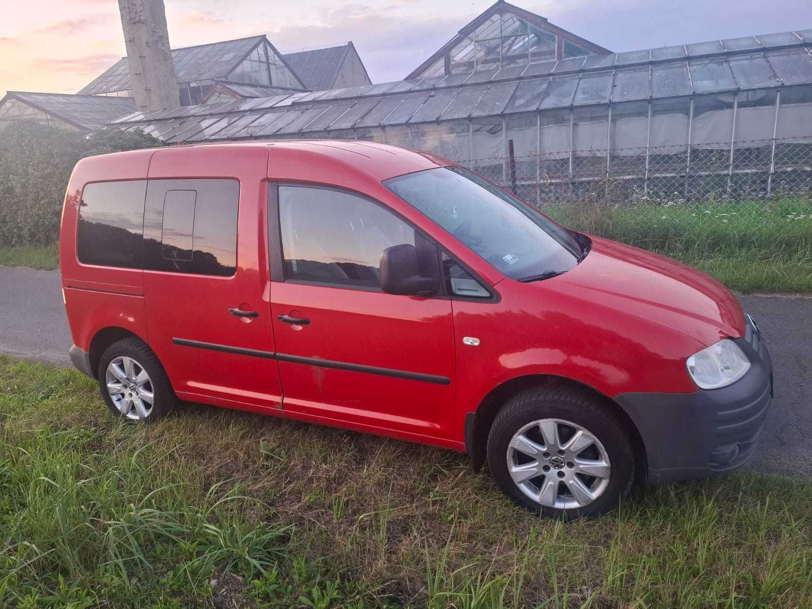 VW Caddy Diesel 2007 czerwony - gotowy do jazdy