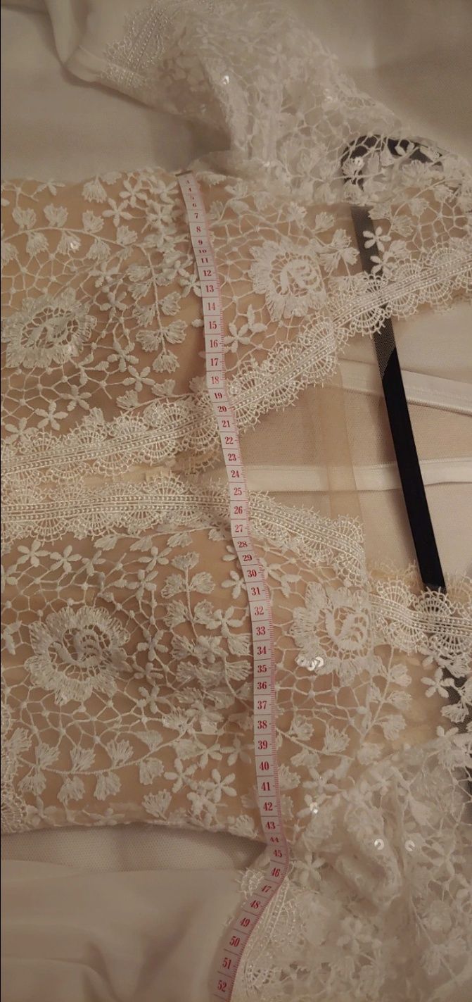 Koronkowa suknia ślubna boho
