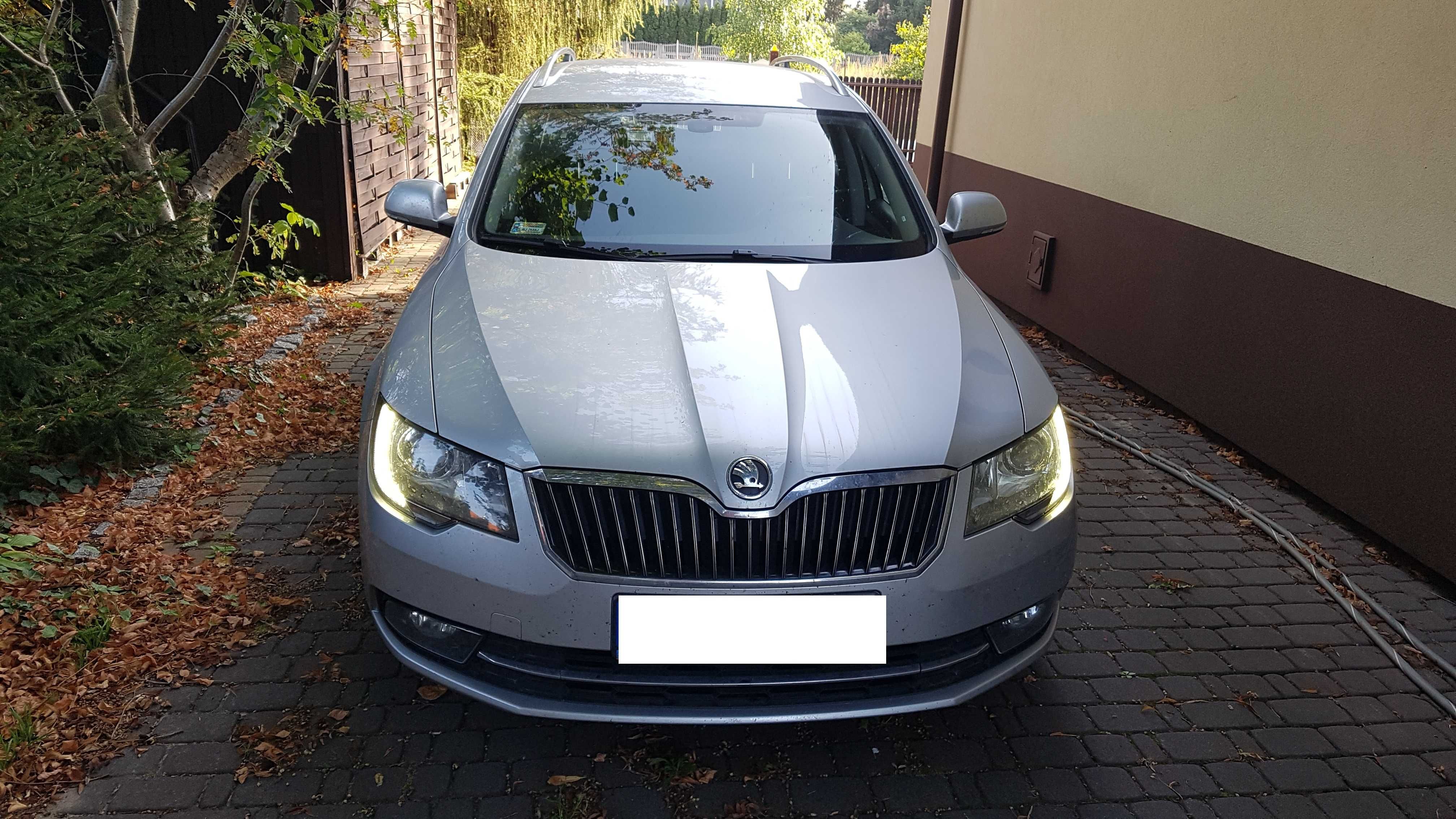 Skoda Superb 2.0 TDI Kombi + nowy hak