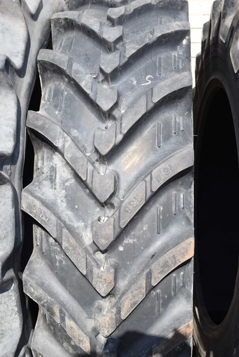 20,8r38 Opona Używana dostepne 4 szt