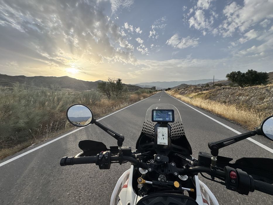 Ducati desert x 2022