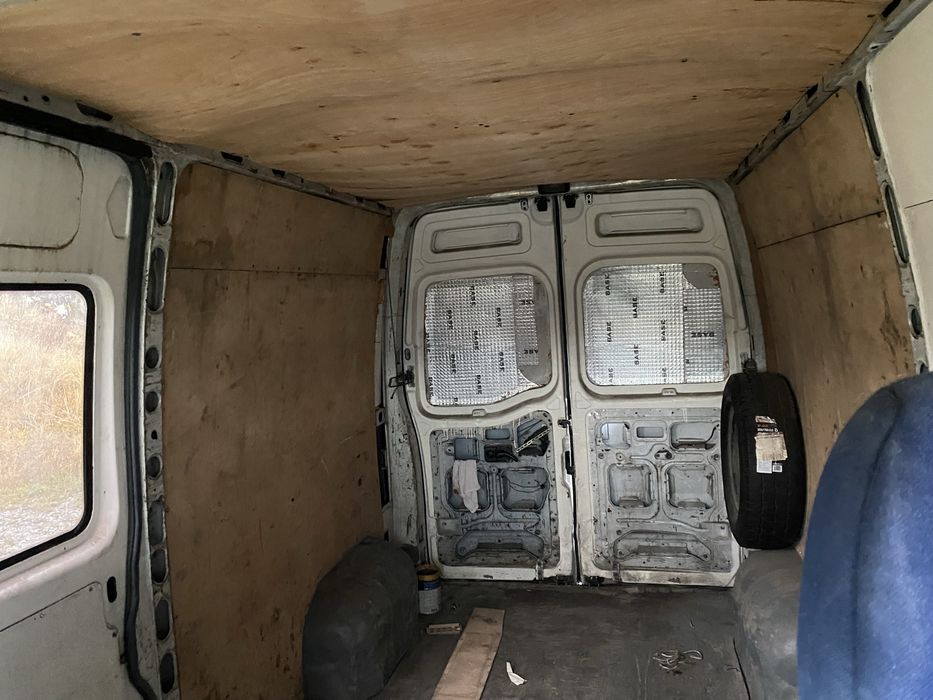 Nisan interstar (renault master) 2.5 нетурбований