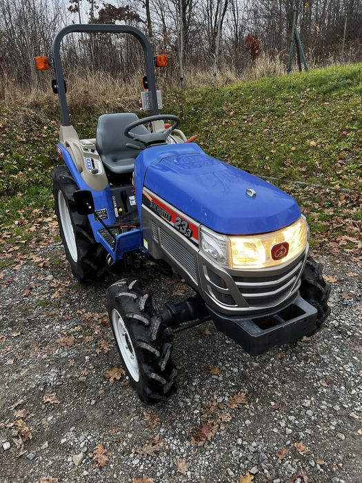 Iseki TH233 (japoński traktor)