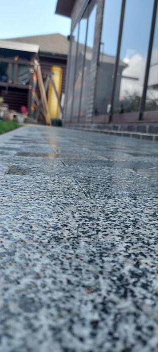 Укладка тротуарной плитки