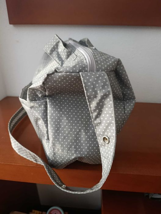 Vendo duas bolsas de maternidade