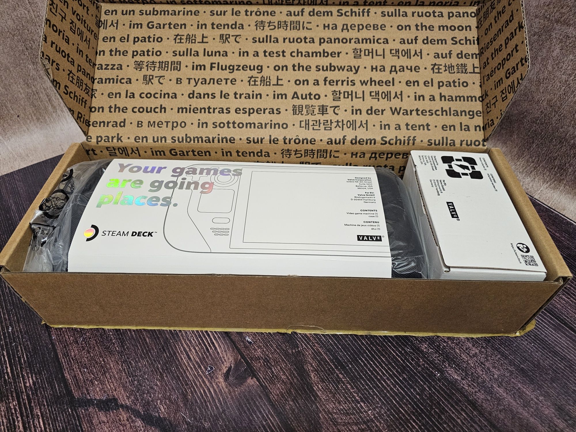 Портативна консоль Valve Steam Deck 512 GB (LCD)