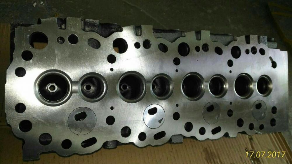 Головка блока 3L 5L Toyota HIACE HILUX Land Cruiser Prado 3.0d 2.8d