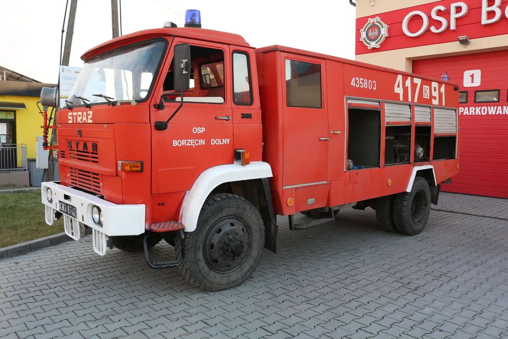Jelcz 008  Samochód średni pożarniczy z nadwoziem ratowniczo-gaśniczym