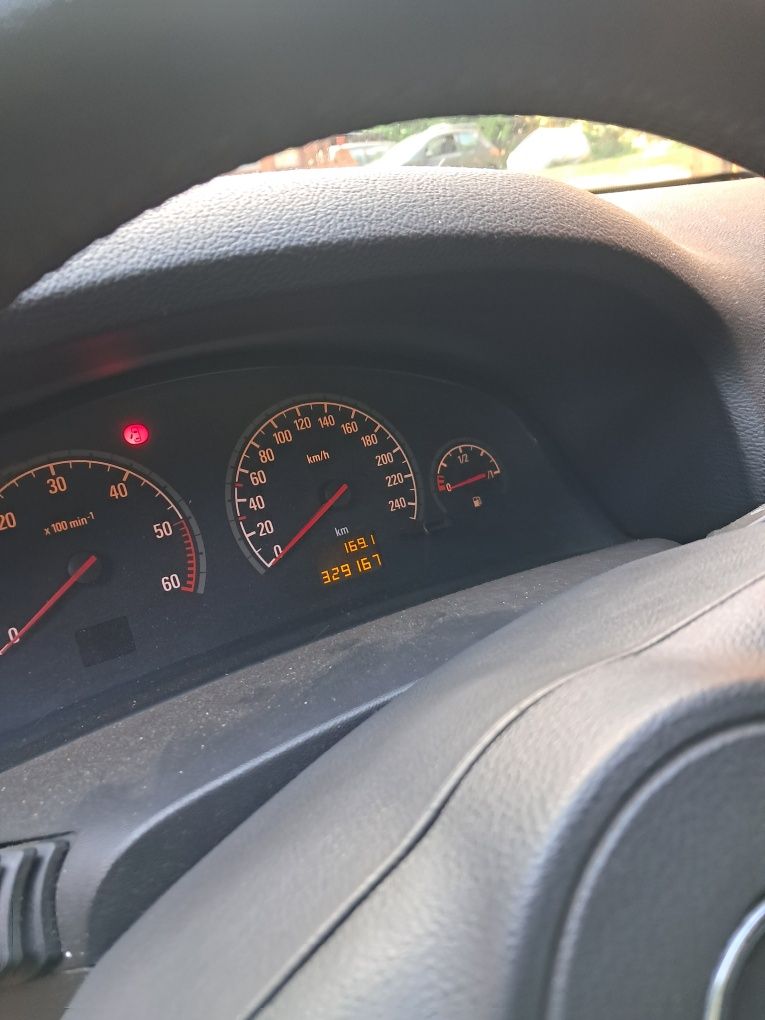 Opel Vectra C 1.9 CDTI 150KM