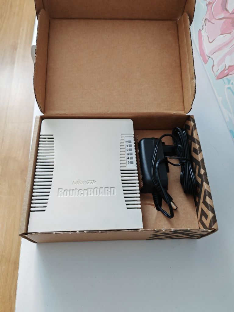 Продам НОВИЙ!!! Mikrotik RB 260GS