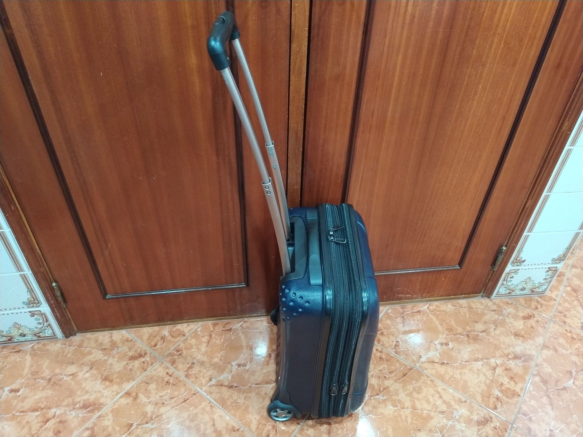 Mala malas de cabine 8 a 10 kg viagem casa quarto apartamento vivenda.