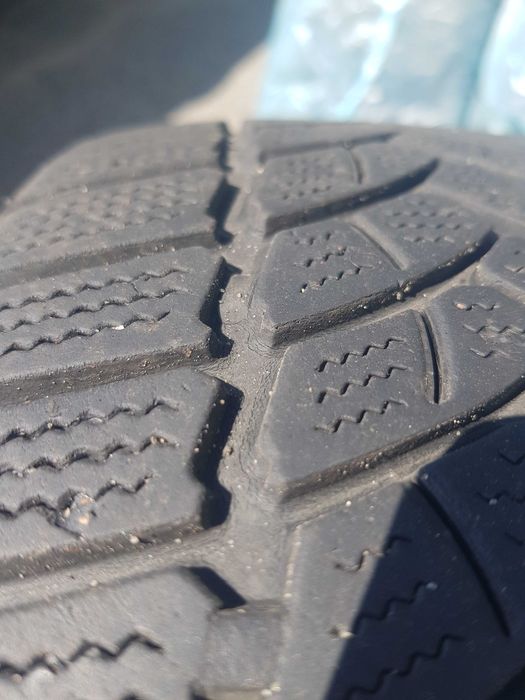 Opony zimowe 16'' Fireston Winterhawk