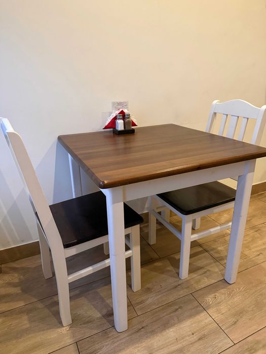 Stoły i krzesła z włoskiej Restauracji-używane