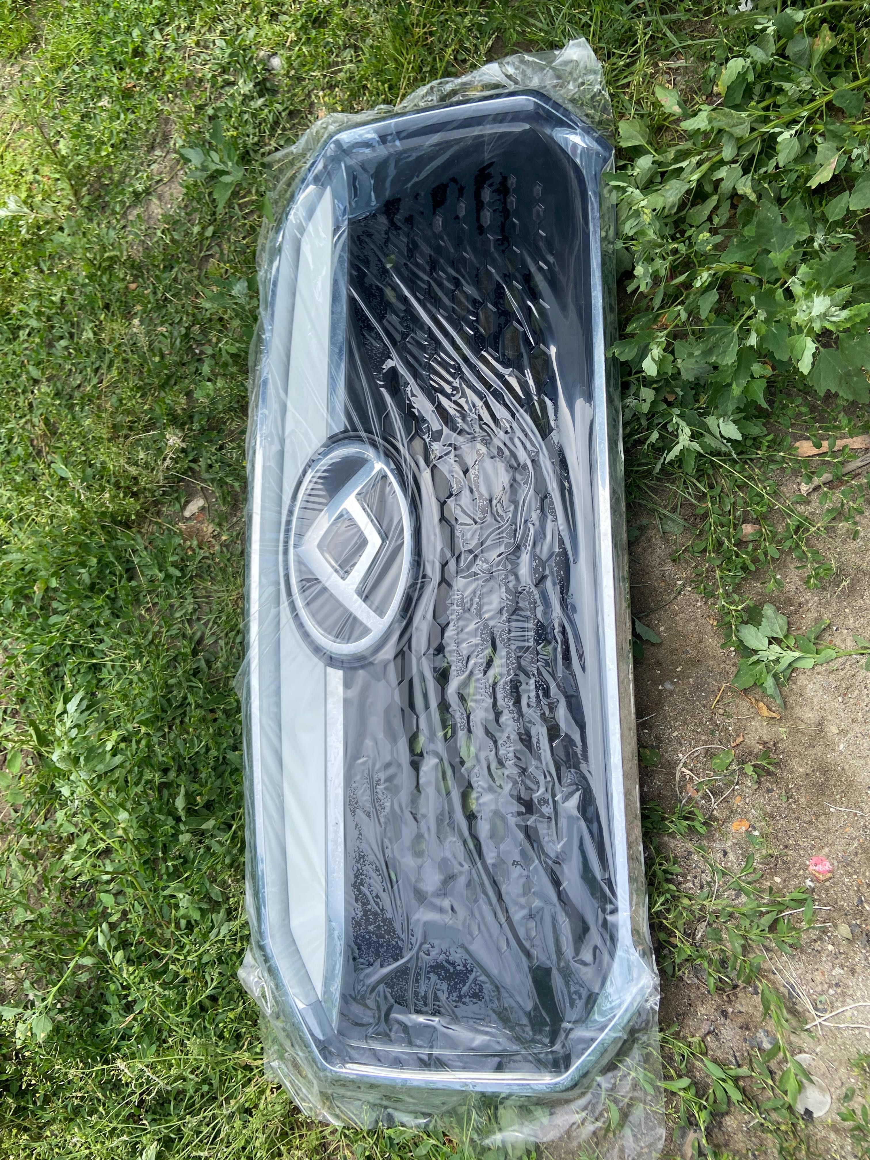 Grill atrapa przód Maxsus  Maxus E-deliver 9 elektryk