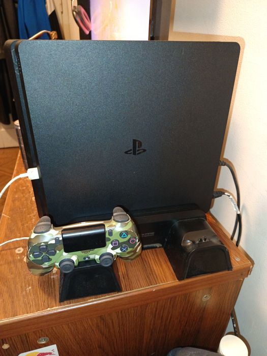 PlayStation 4 com jogos e extras