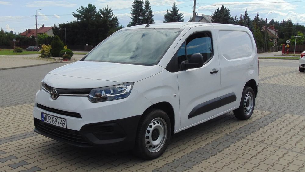 Toyota PROACE CITY  Auto krajowe ,bezwypadkowe ,6 biegowy