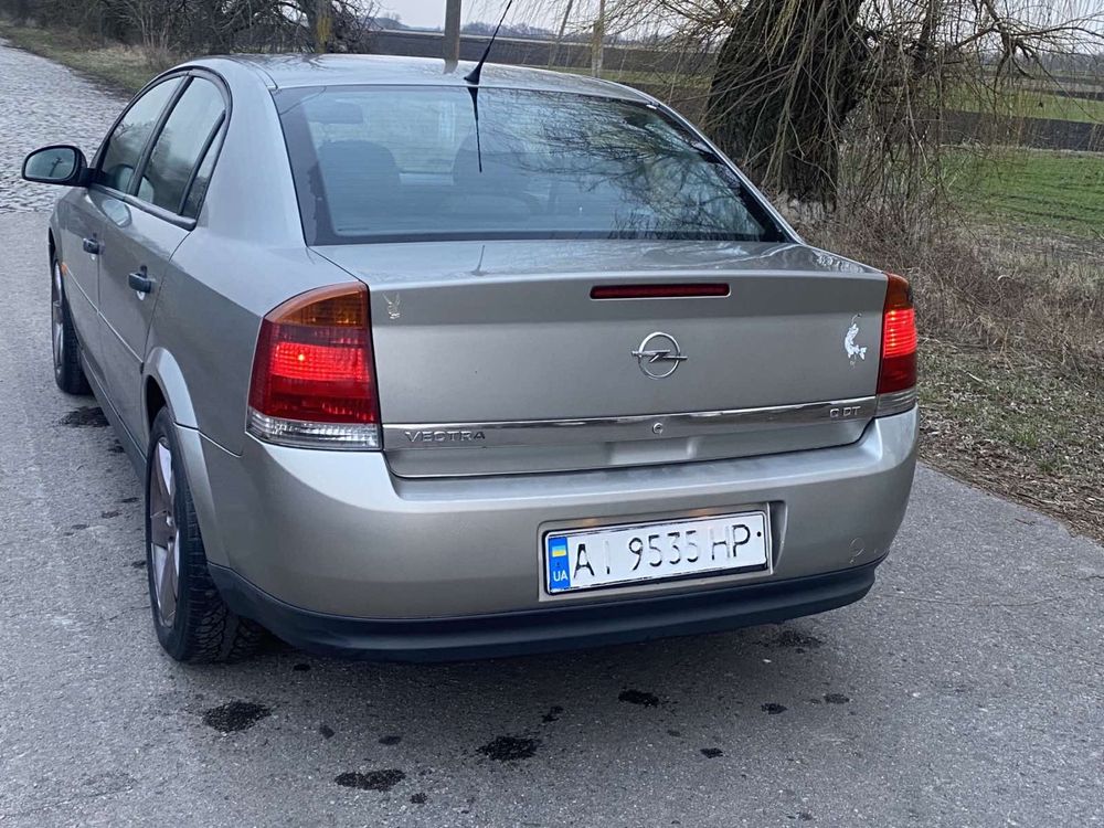 Продам машину Opel Vectra