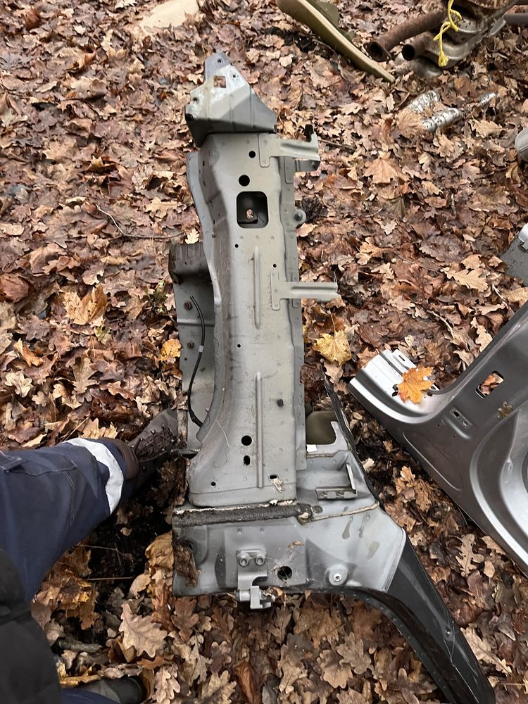Cherokee kl 14-18 рік полка крила ліва