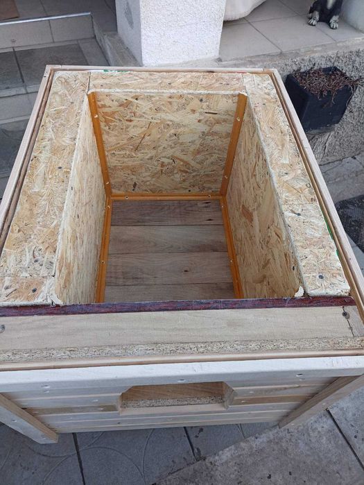 Собача будка з SIP панелей