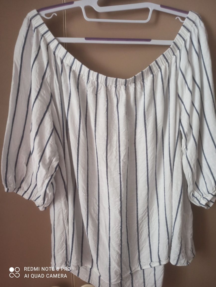 Жіноча блуза H&M (EU46)(під вишиванку)