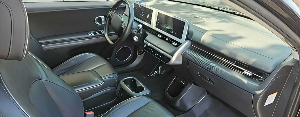 Hyundai Ioniq 5      2022