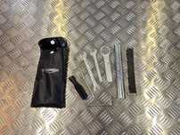 Triumph Tiger XRX 800 Klucze Oryginalne Zestaw Kluczy Narzędzi 1200