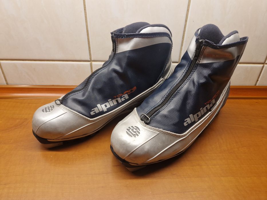 Buty do nart biegowych Alpina roz. 42 NNN