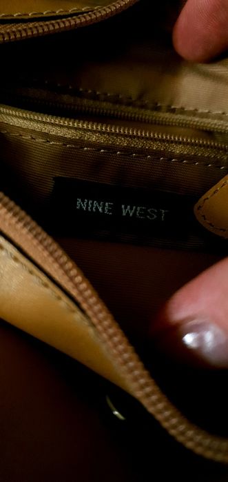 Mała torebka do ręki Nine West