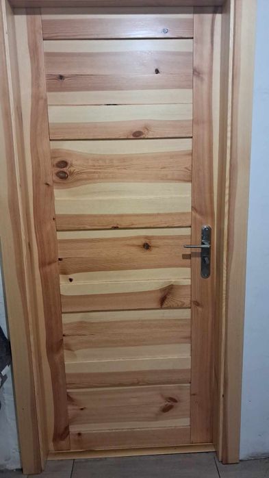 Drzwi drewno lite sosna