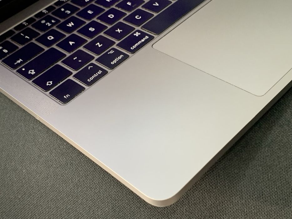 Macbook Pro 13 de 2016 intel i5 256SSD 8Gb Ram