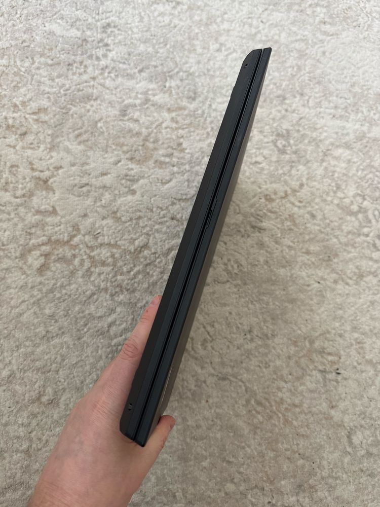 Lenovo thinkpad L490 i7-8565u 16ram 14”FHDips
