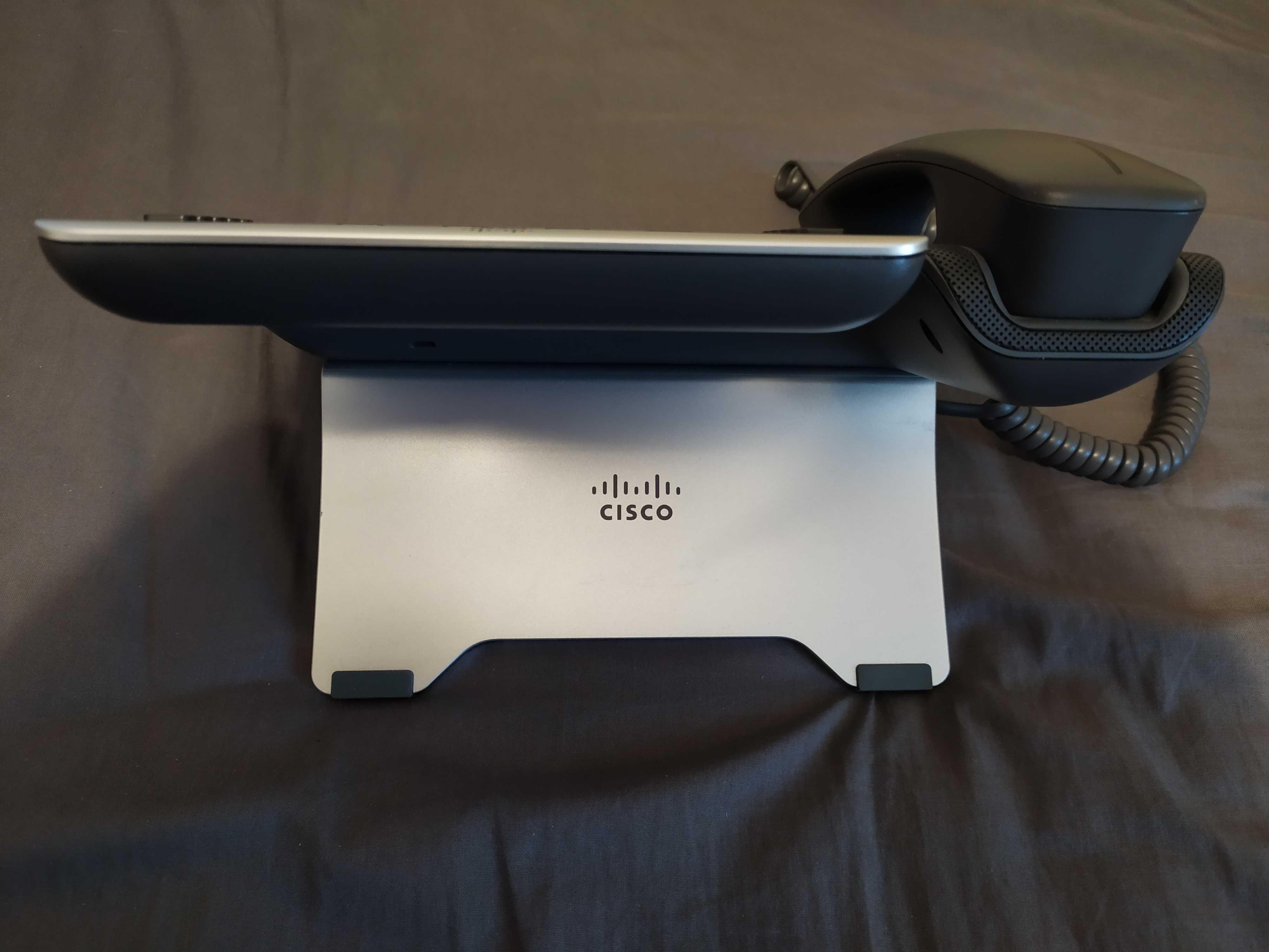 Telefon IP CISCO - CP-8811 - stan jak nowy