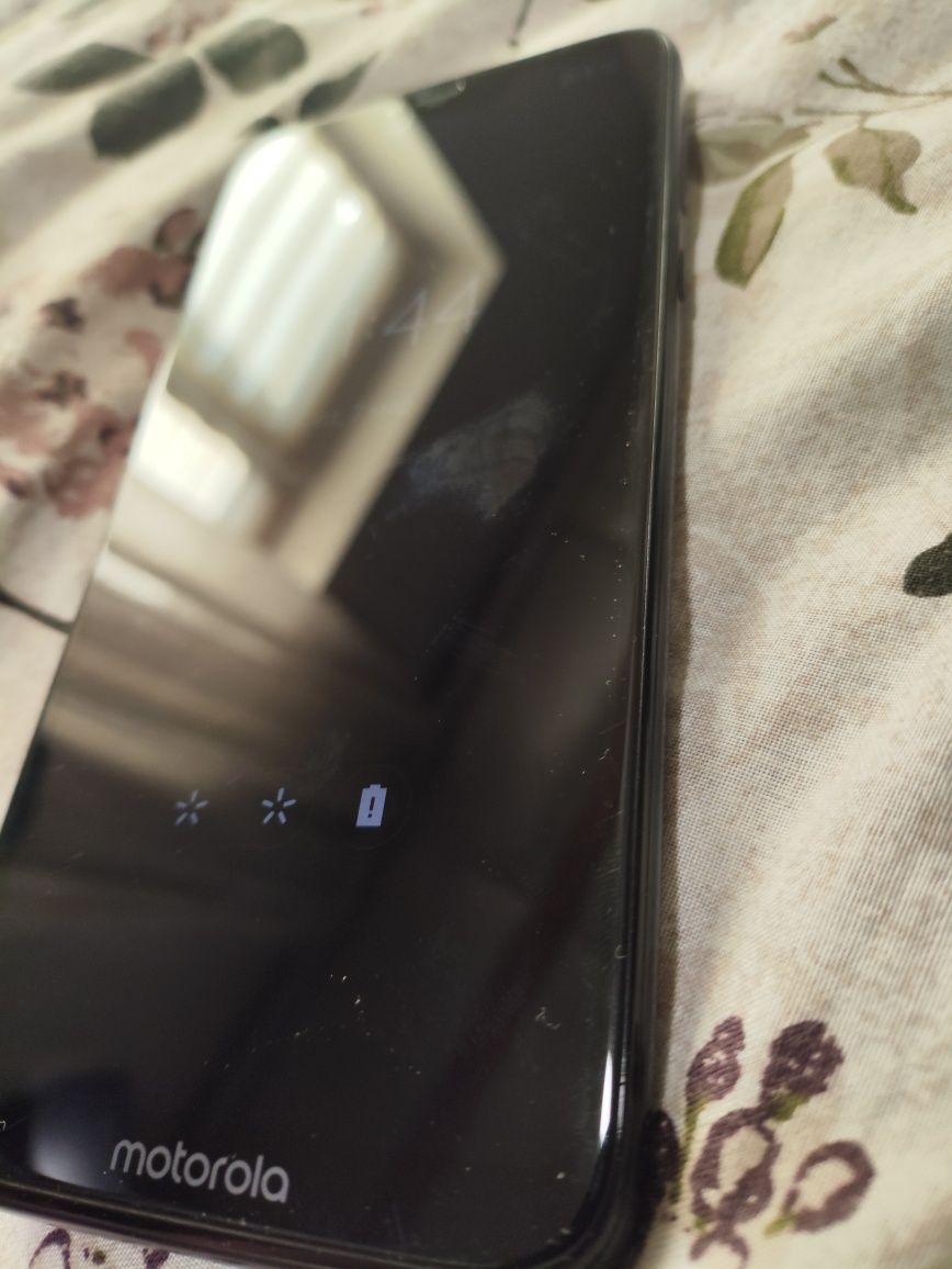 Motorola g7 power 4/64 в идеале! 2500!