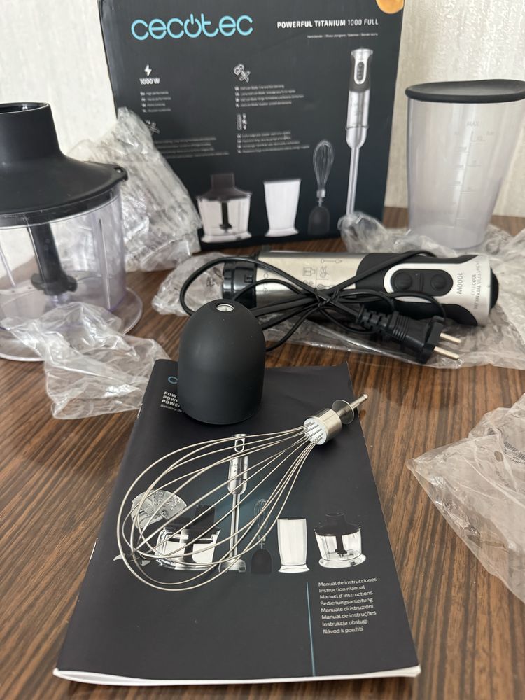 Продам блендер Cecotec
