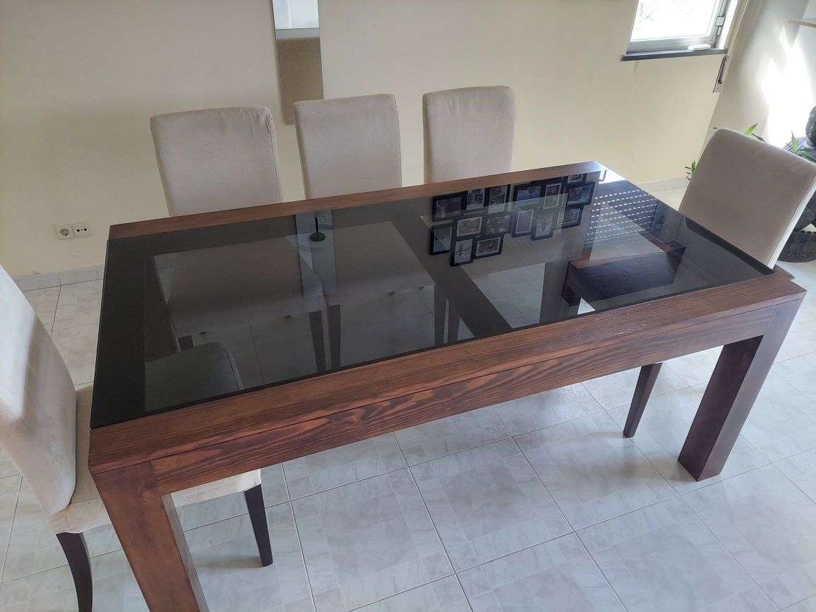 Mesa de jantar 180 cm × 100 cm (com possibilidade de transporte)