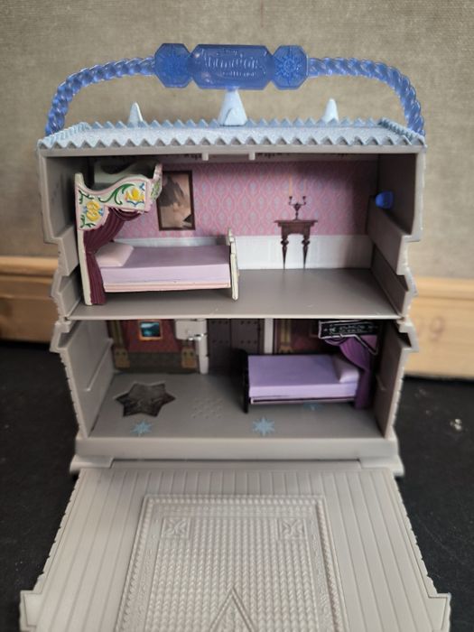 Casa da Frozen Disney sem bonecos