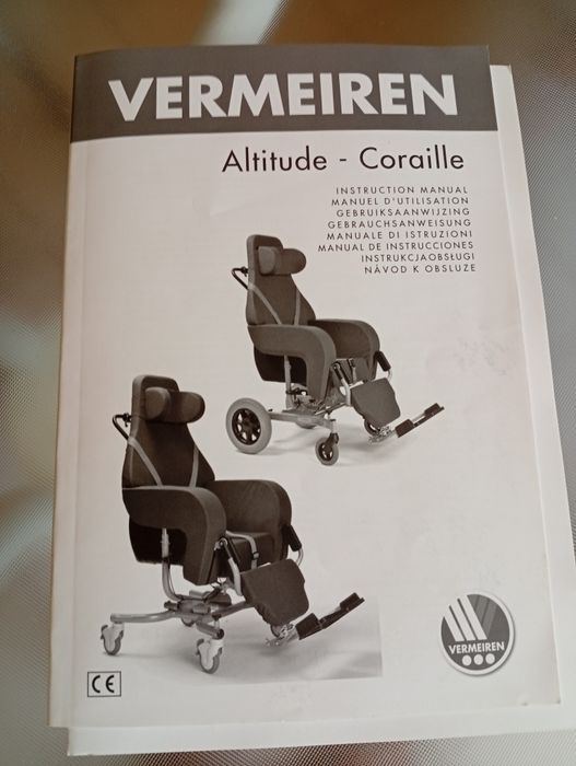 Wózek inwalidzki z możliwością leżenia