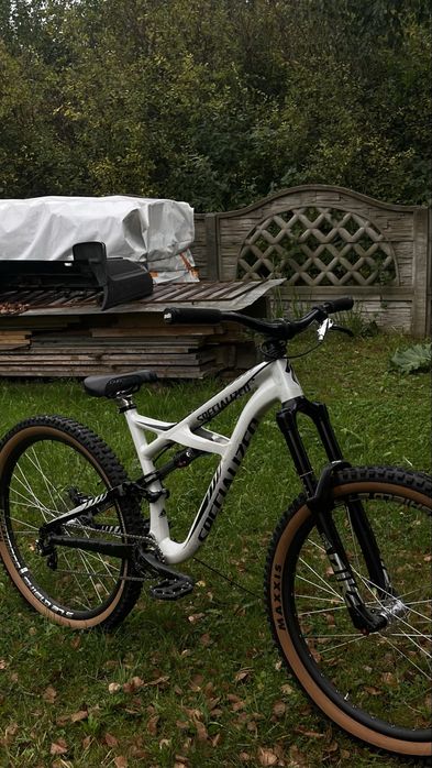 specialized enduro comp z podpisem dawida godzka