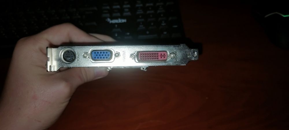 Відеокарта Nvidia geforce 7300 gt