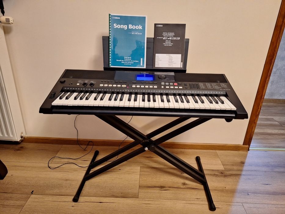 Keyboard Yamaha PSR E 433.
