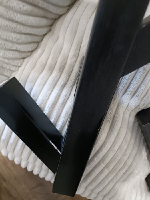 Trzy wieszaki czarne Ikea tjusig